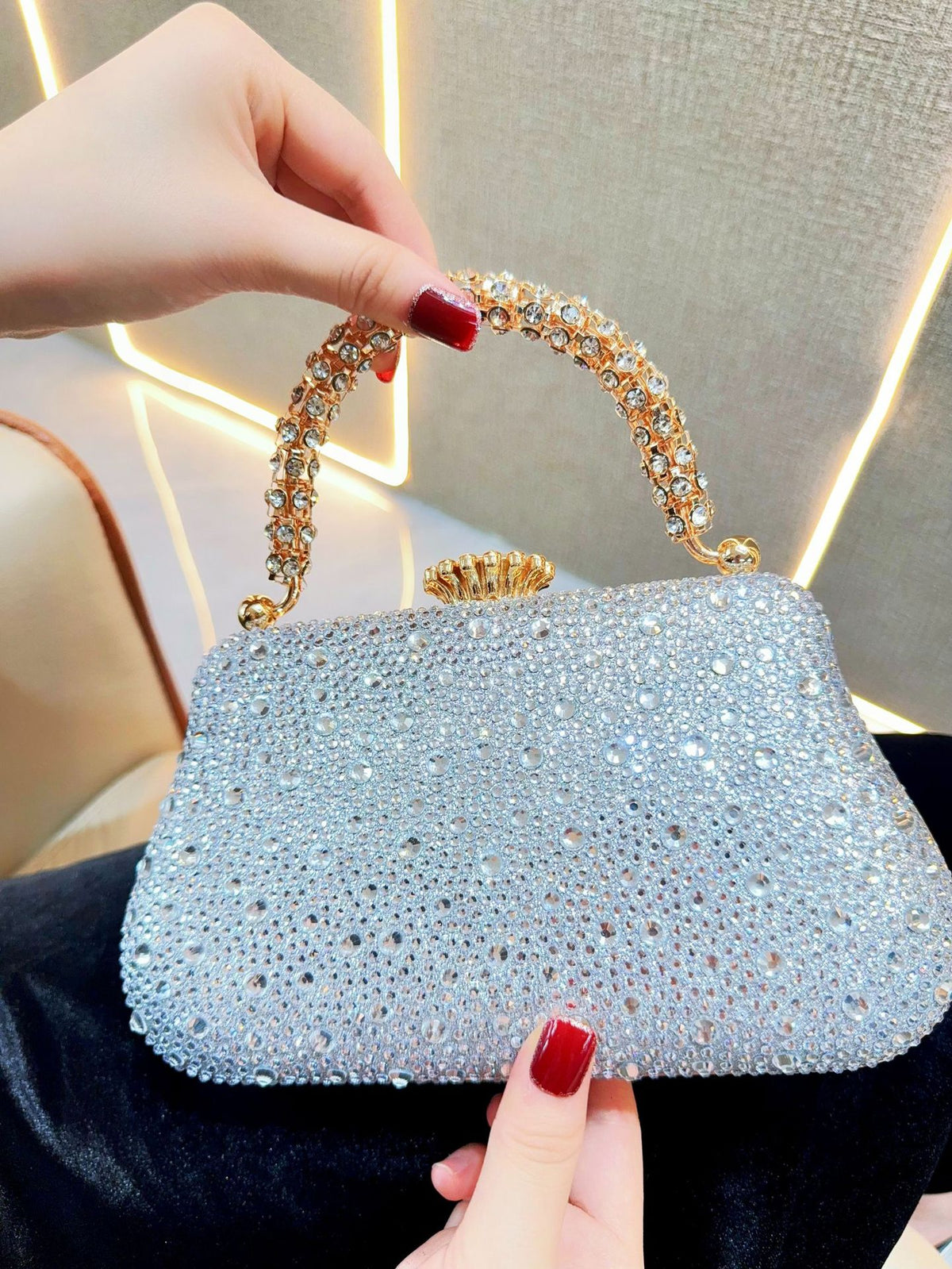New Foreign Trade Exquisite Evening Bag Diamond Clutch Bag Women's Cheongsam Bag Celebrity Banquet Handbag Rhinestone